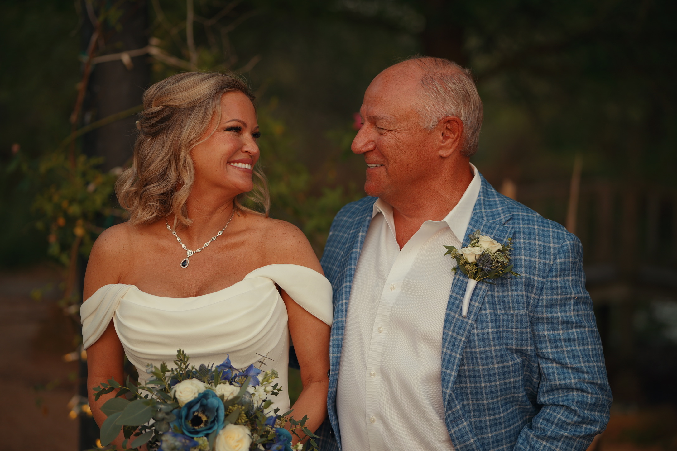 Choosing Your Photographer: Portraits, Weddings & Business with Studio37