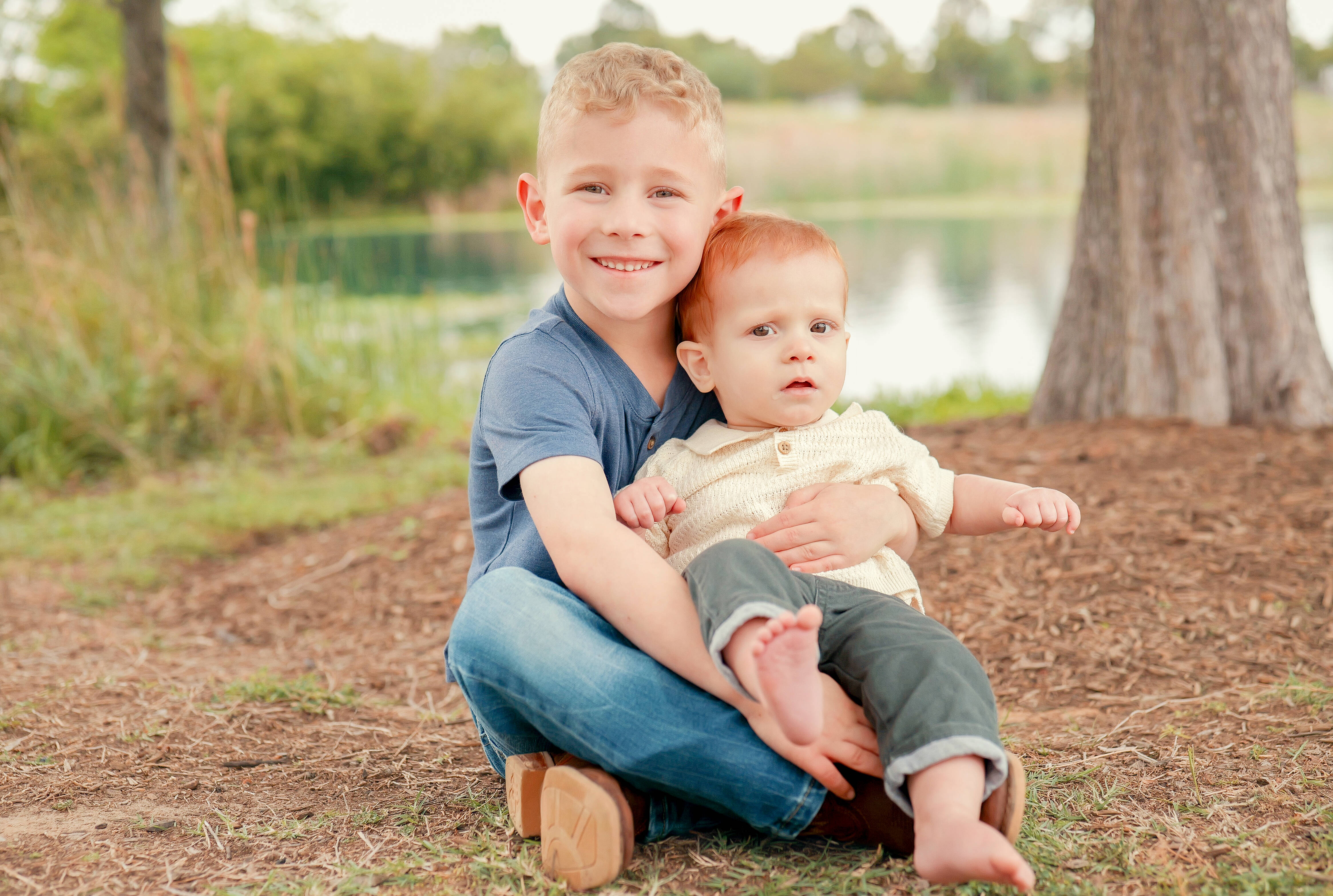 Bluebonnets & Pine Trees: Magnolia TX Family Photos