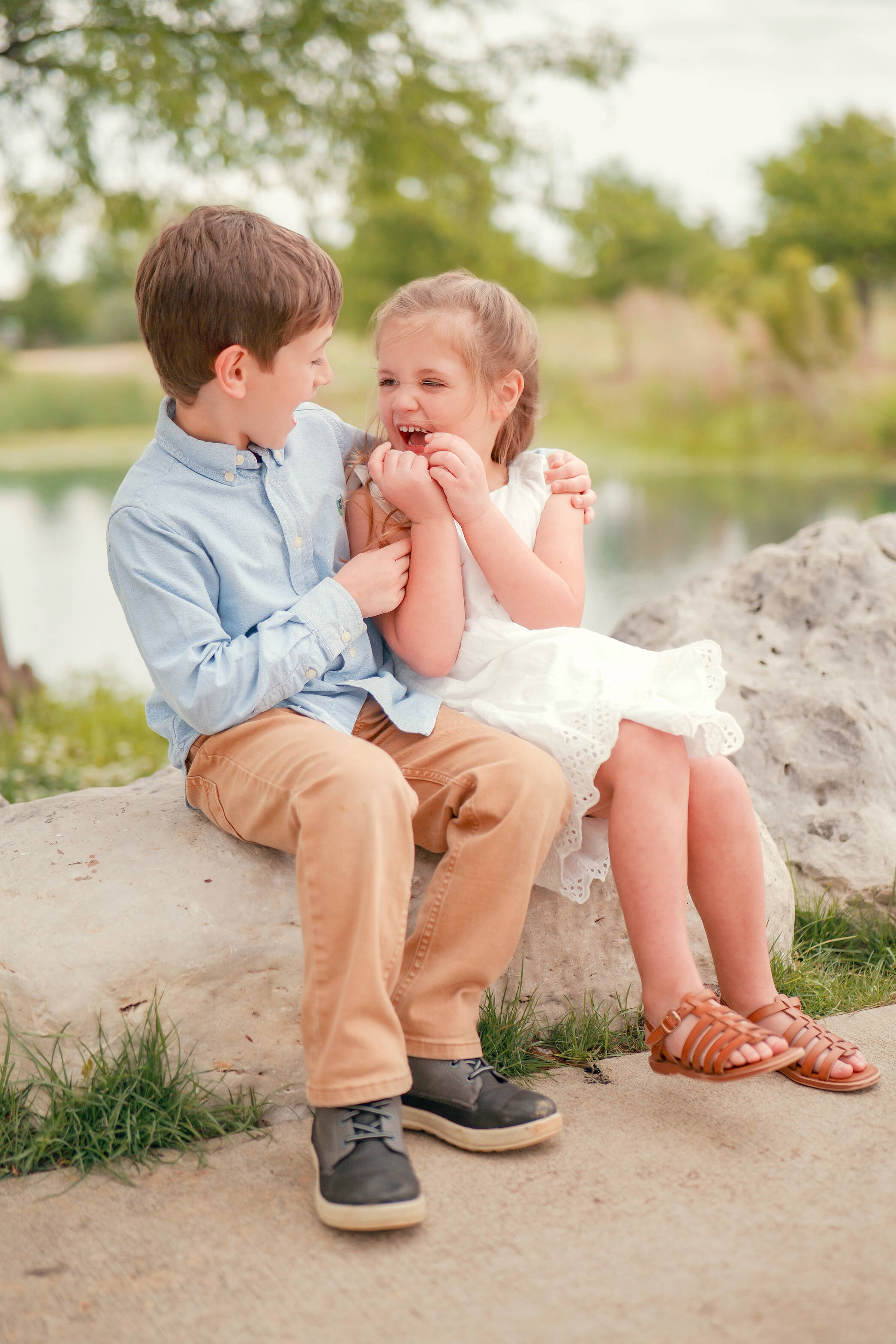 Warm Studio37 family photography session in Montgomery County Texas
