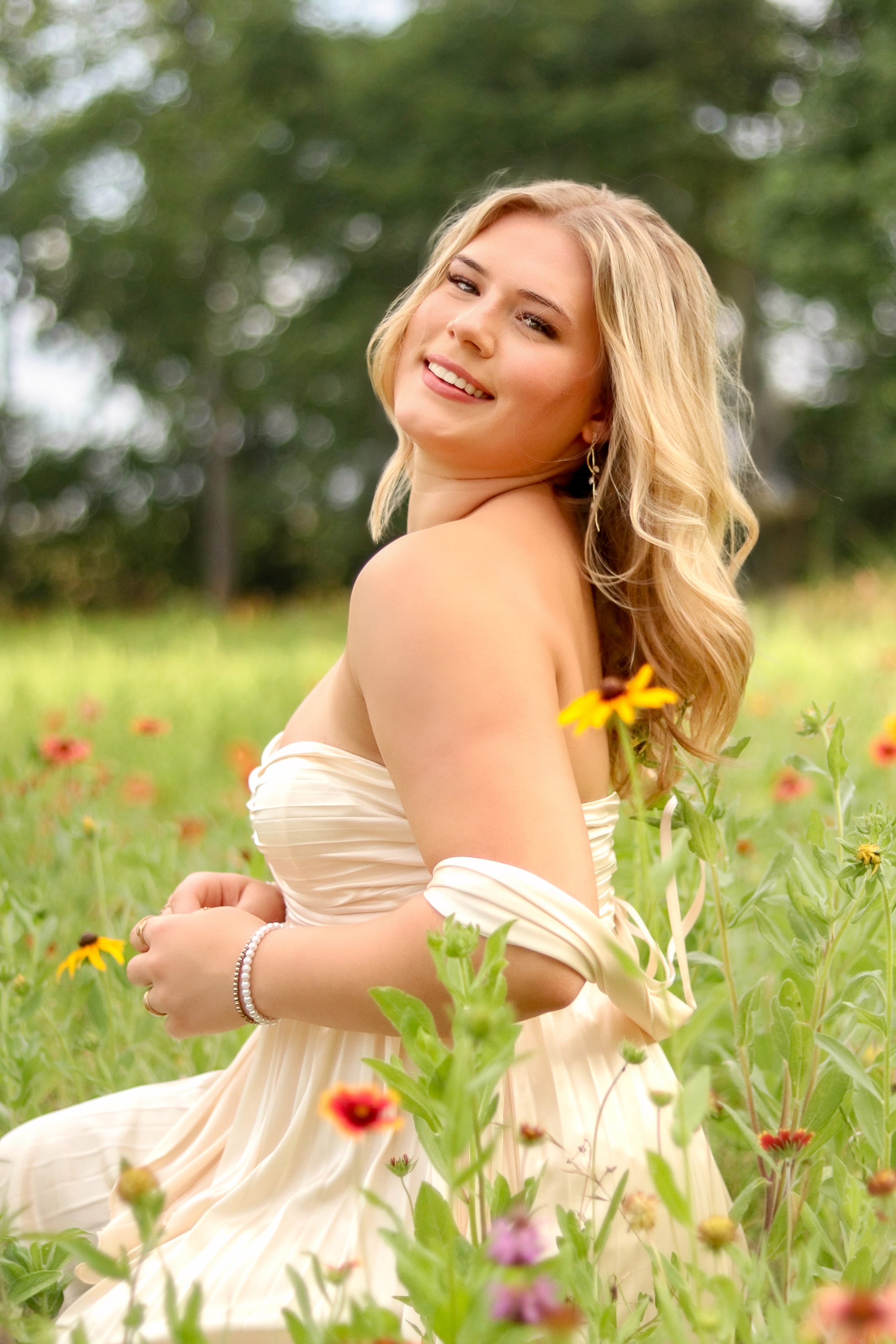 Summer Session Style Guide: What to Wear for Texas Portraits