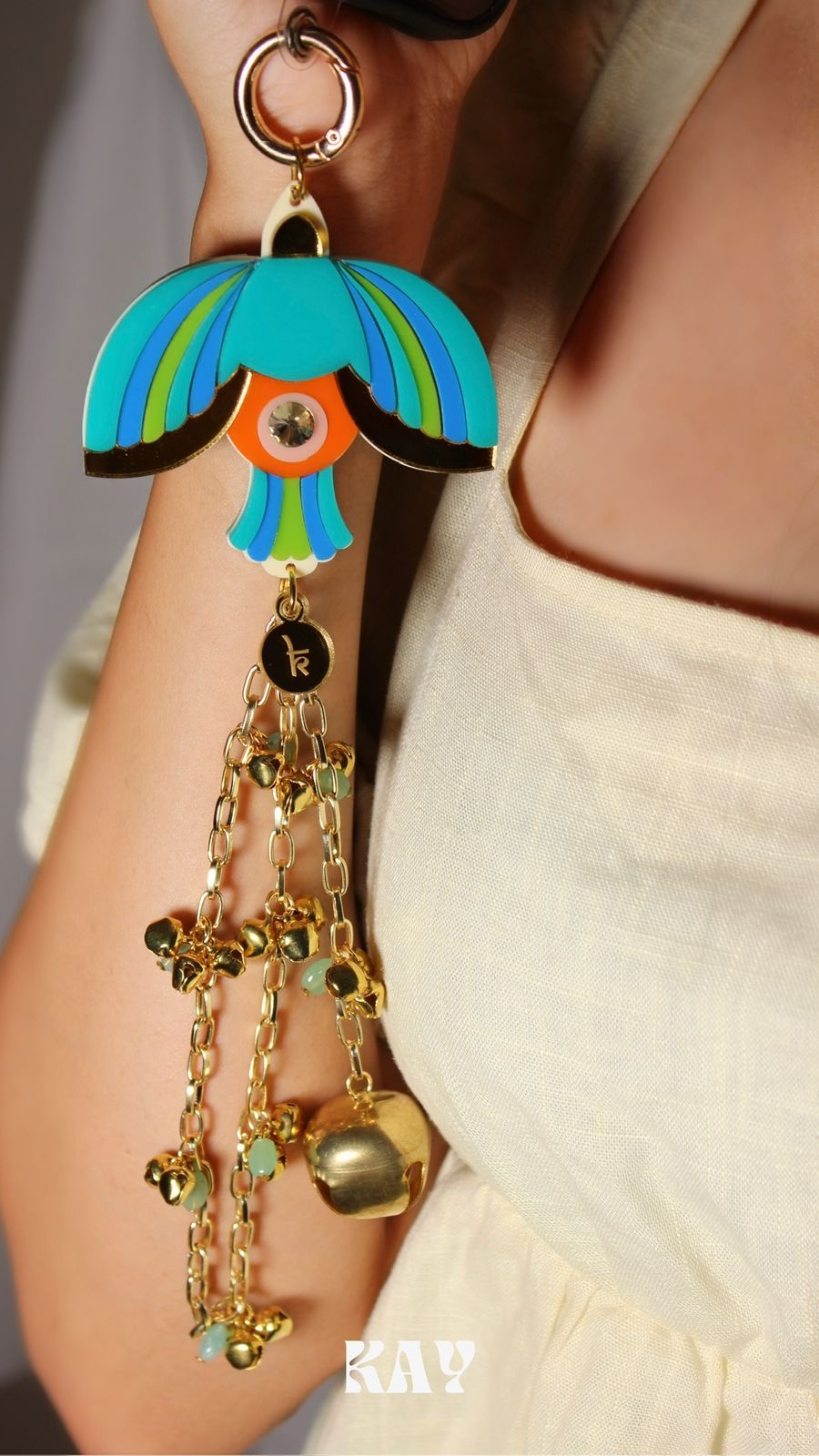 BUZZY BAZZ PHONE STRAP 