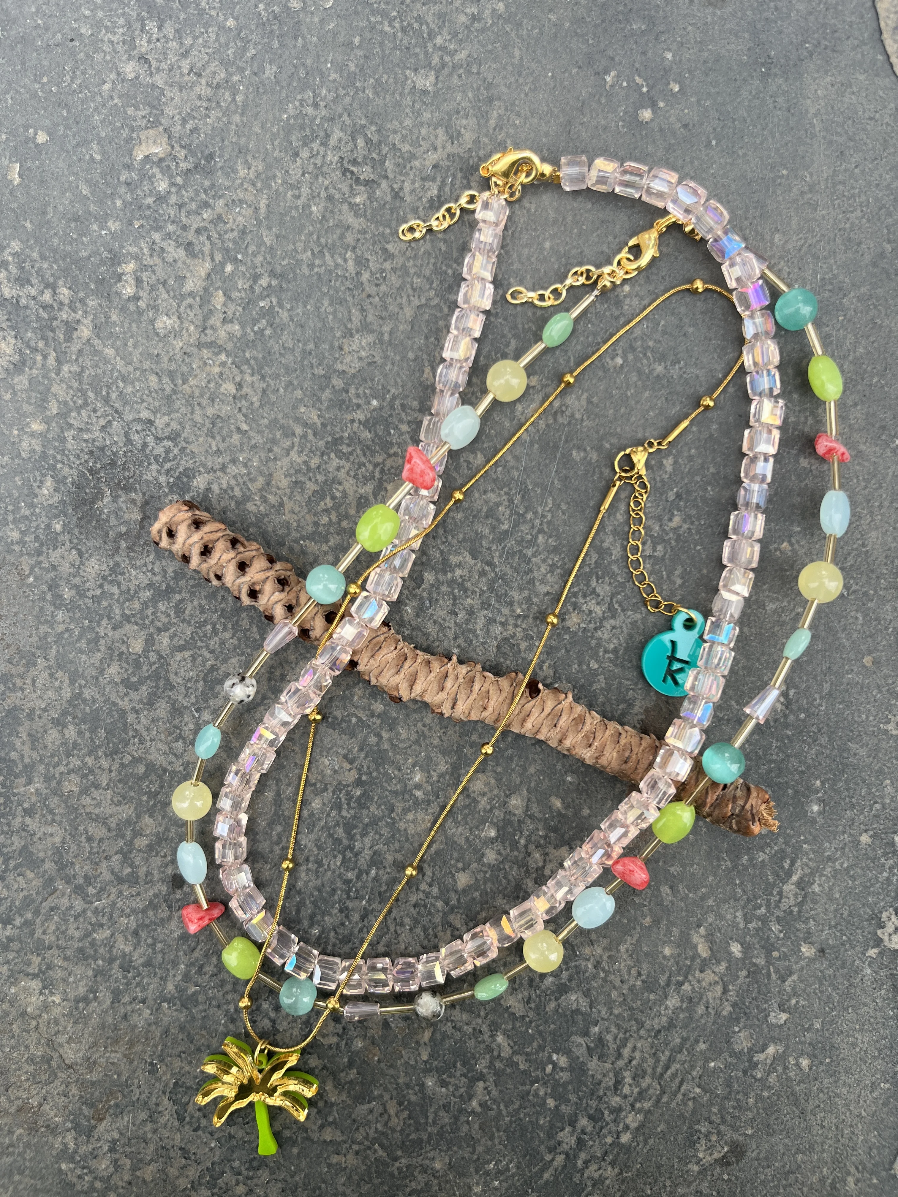 TROPICAL PALM NECKPIECE 