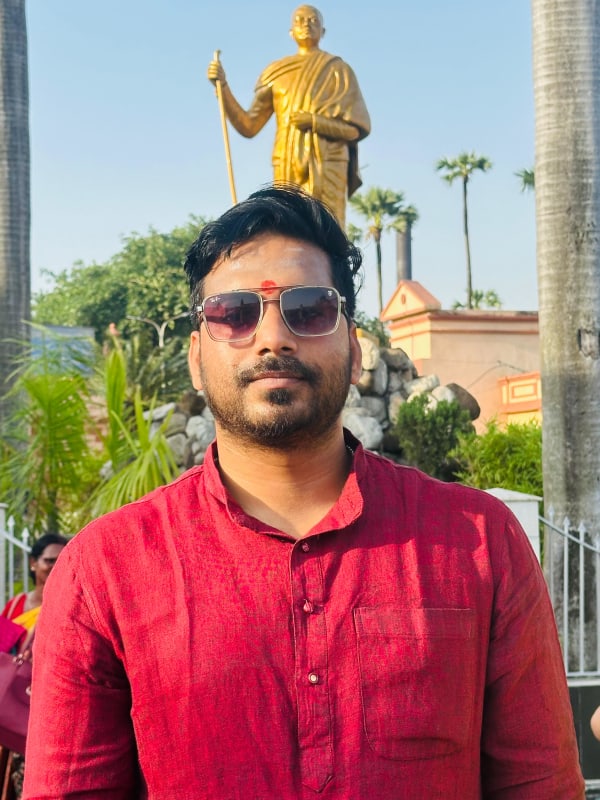 Acharya sarvesh tiwari