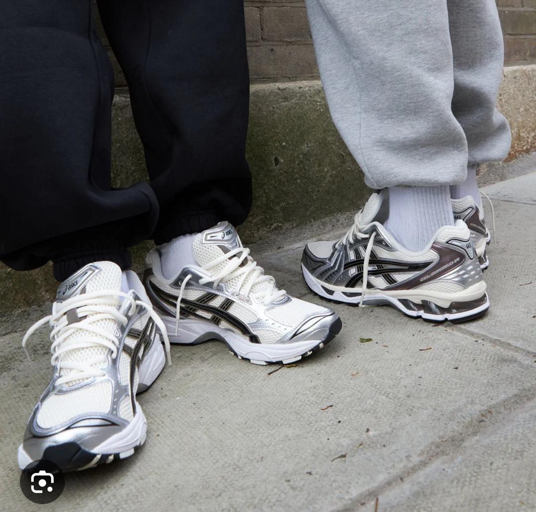 paire de chaussure originale, basket françaisR