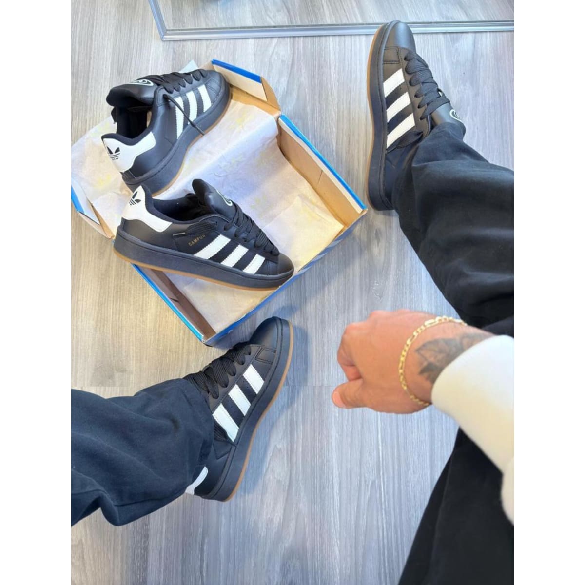 paire de chaussure originale, basket française0