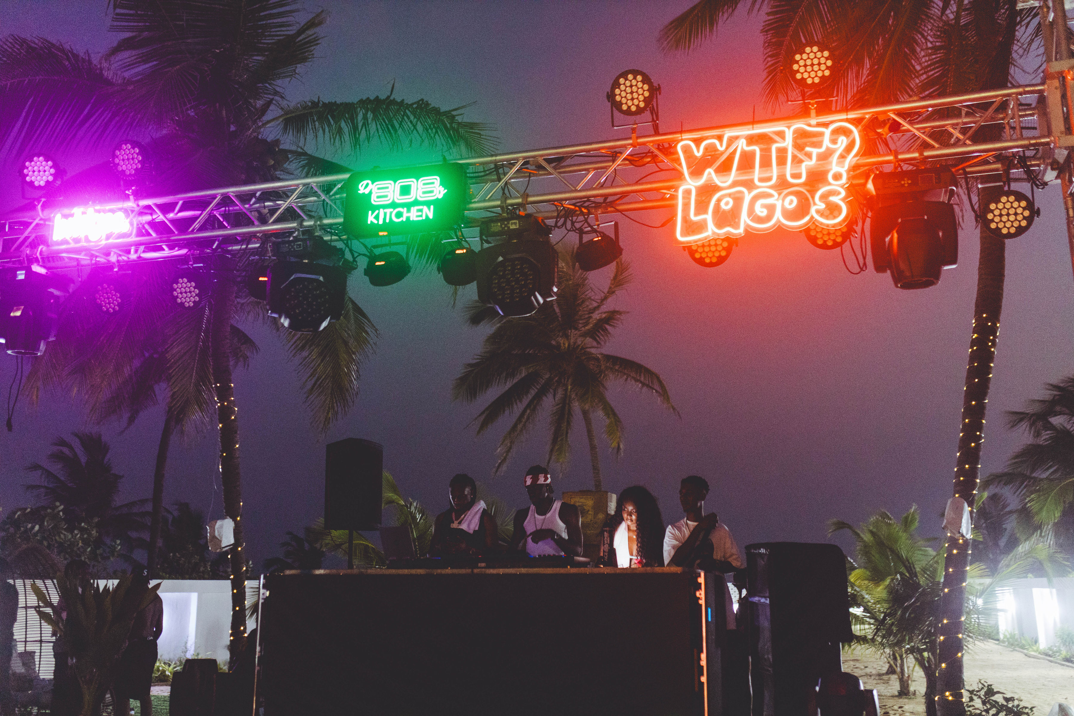 808’s Kitchen on the beach photo 4