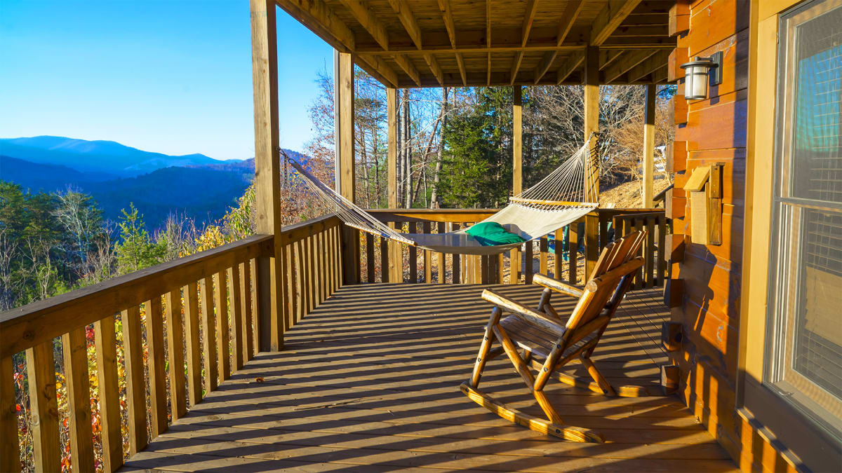 Cabin Fever, the Good Kind!