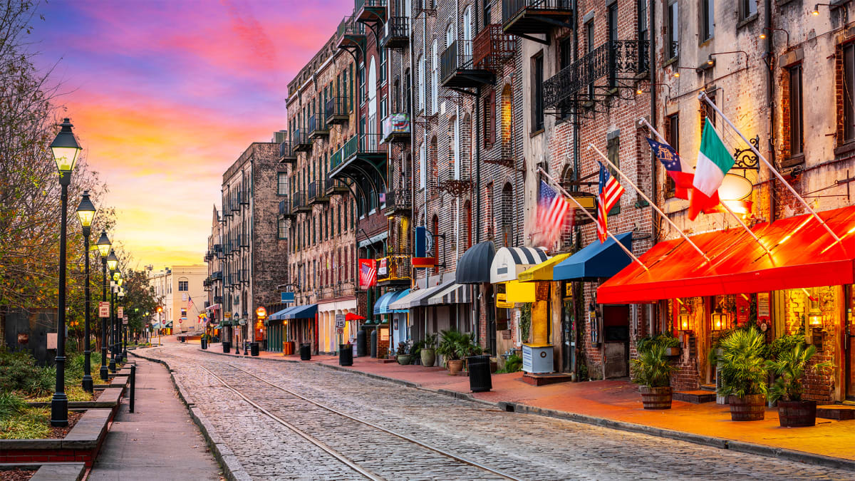 Historic Bites & Sights!