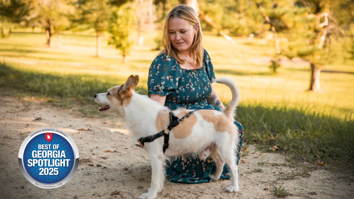 Training Dogs, Strengthening Bonds