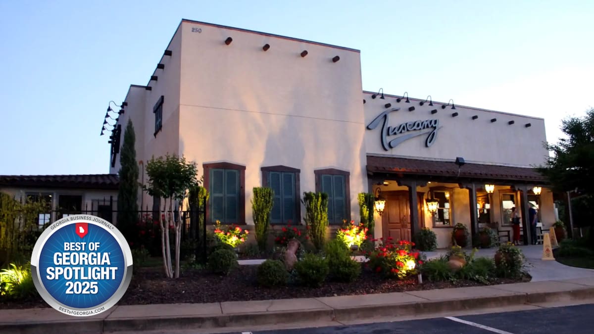 Where Georgia Goes for Pasta, Romance, and Really Good Garlic Knots
