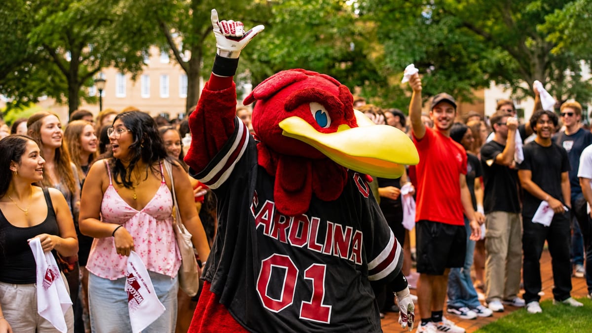 Campus Cheers to 225 Years!