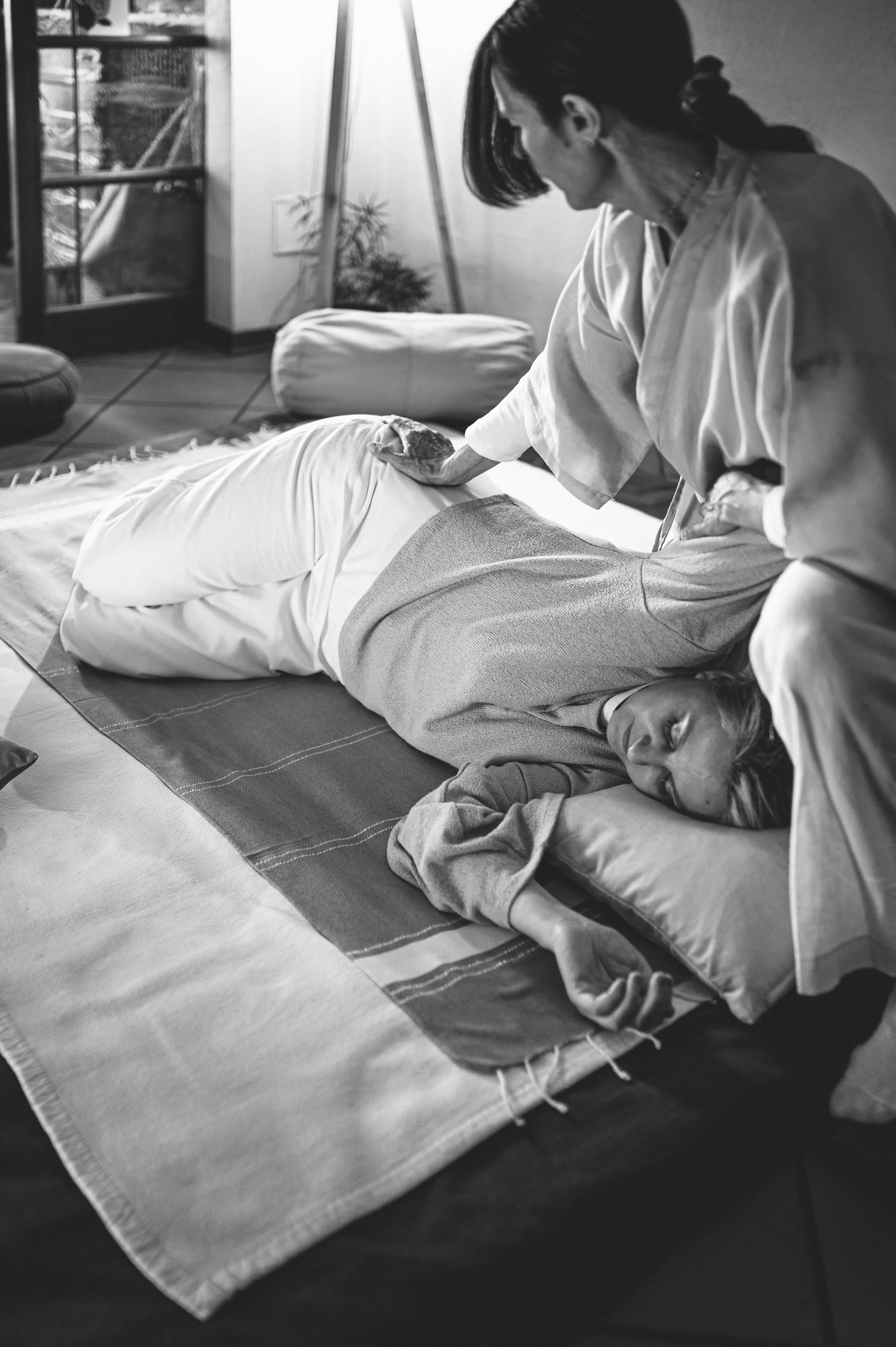 Seduta Shiatsu — lavoro sui meridiani Firenze