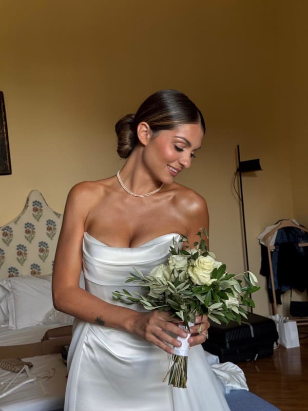 Dettaglio acconciatura sposa con treccia — Hairforce Firenze