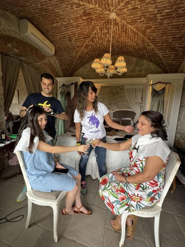 Acconciatura sposa con treccia e fiori — Hairforce Firenze