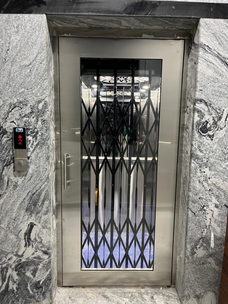 Elevator Door System