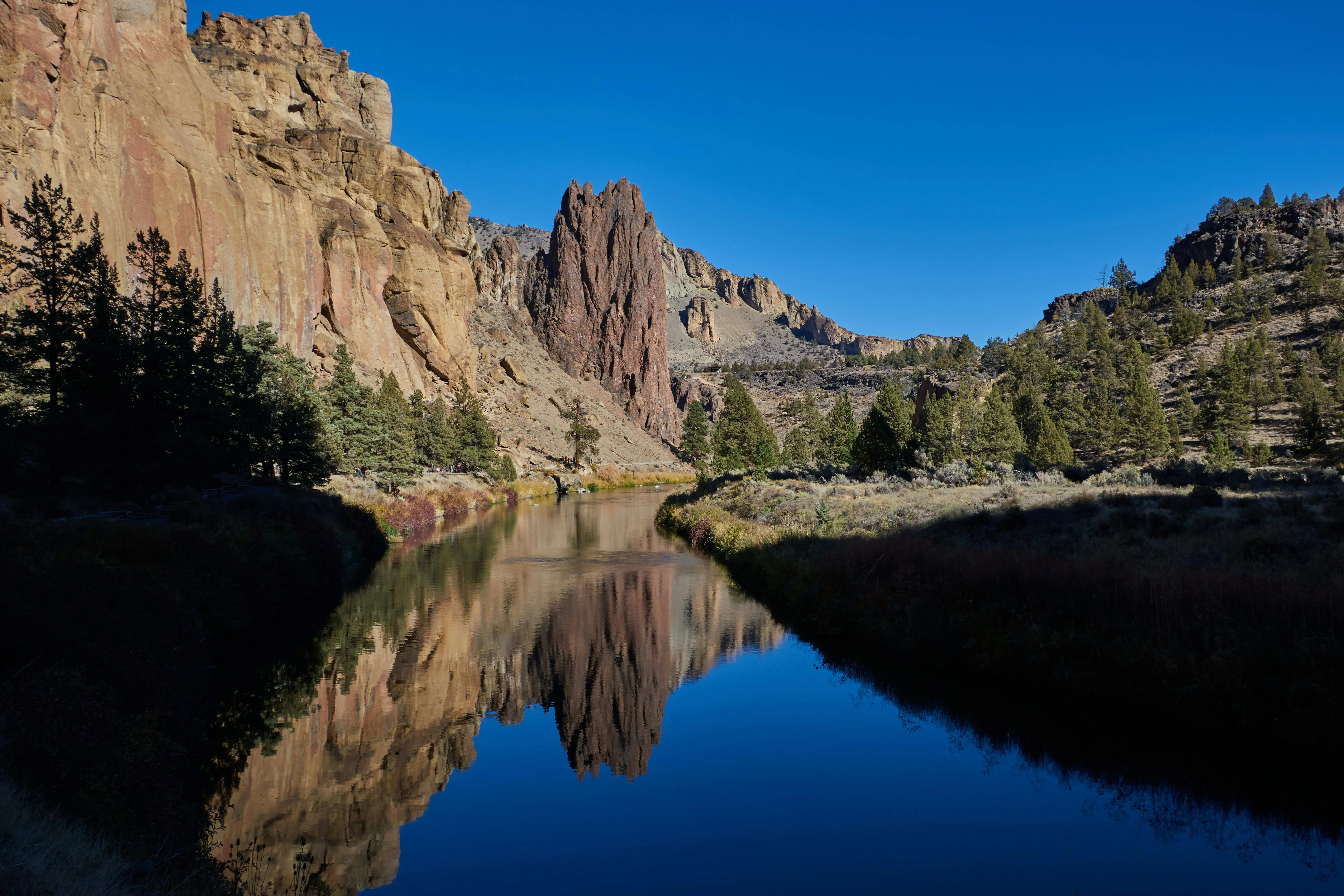 Smith Rock, Oregon — photo 2 for A1CHARTERS group charter