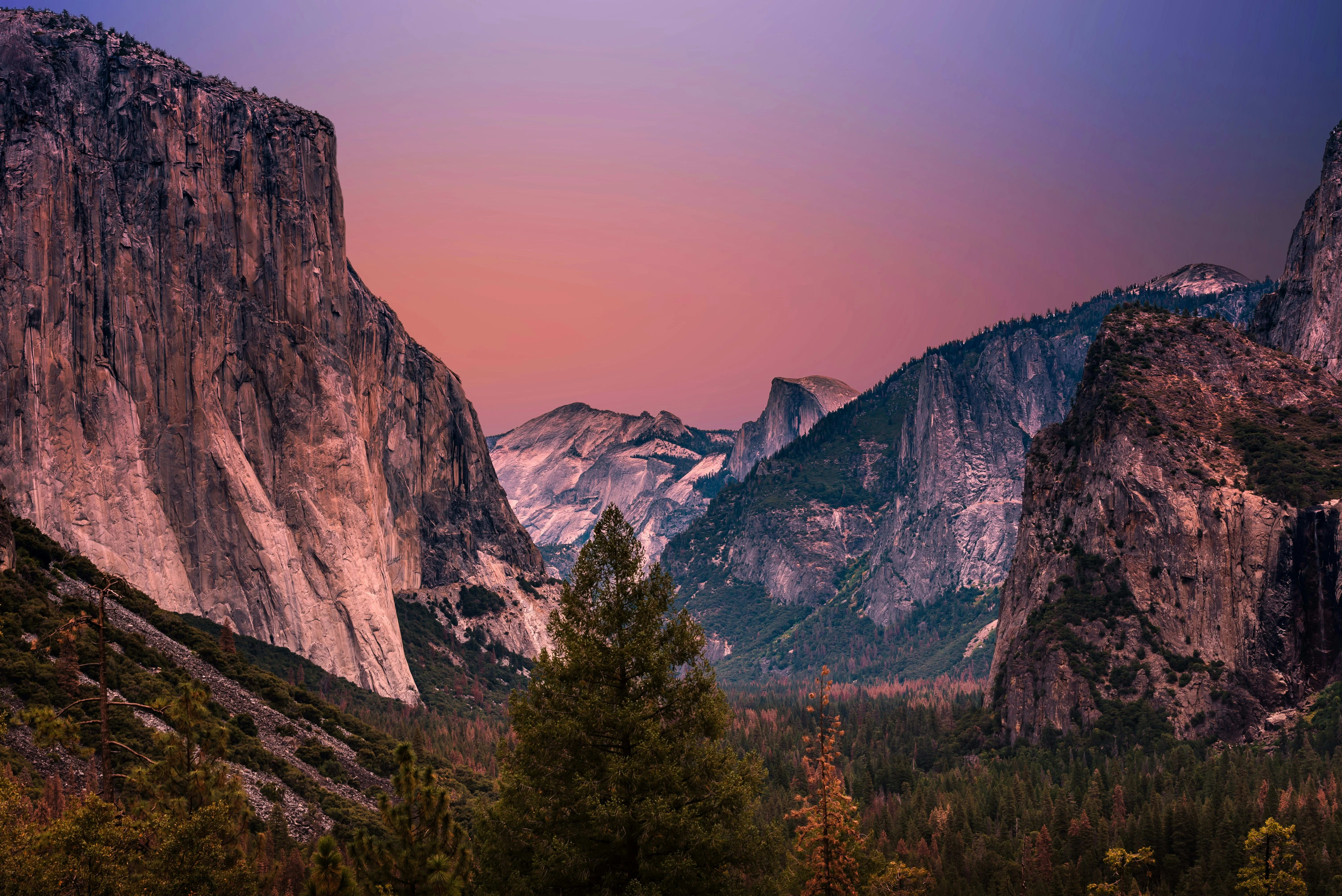 Yosemite Gateway, California — photo 3 for A1CHARTERS group charter