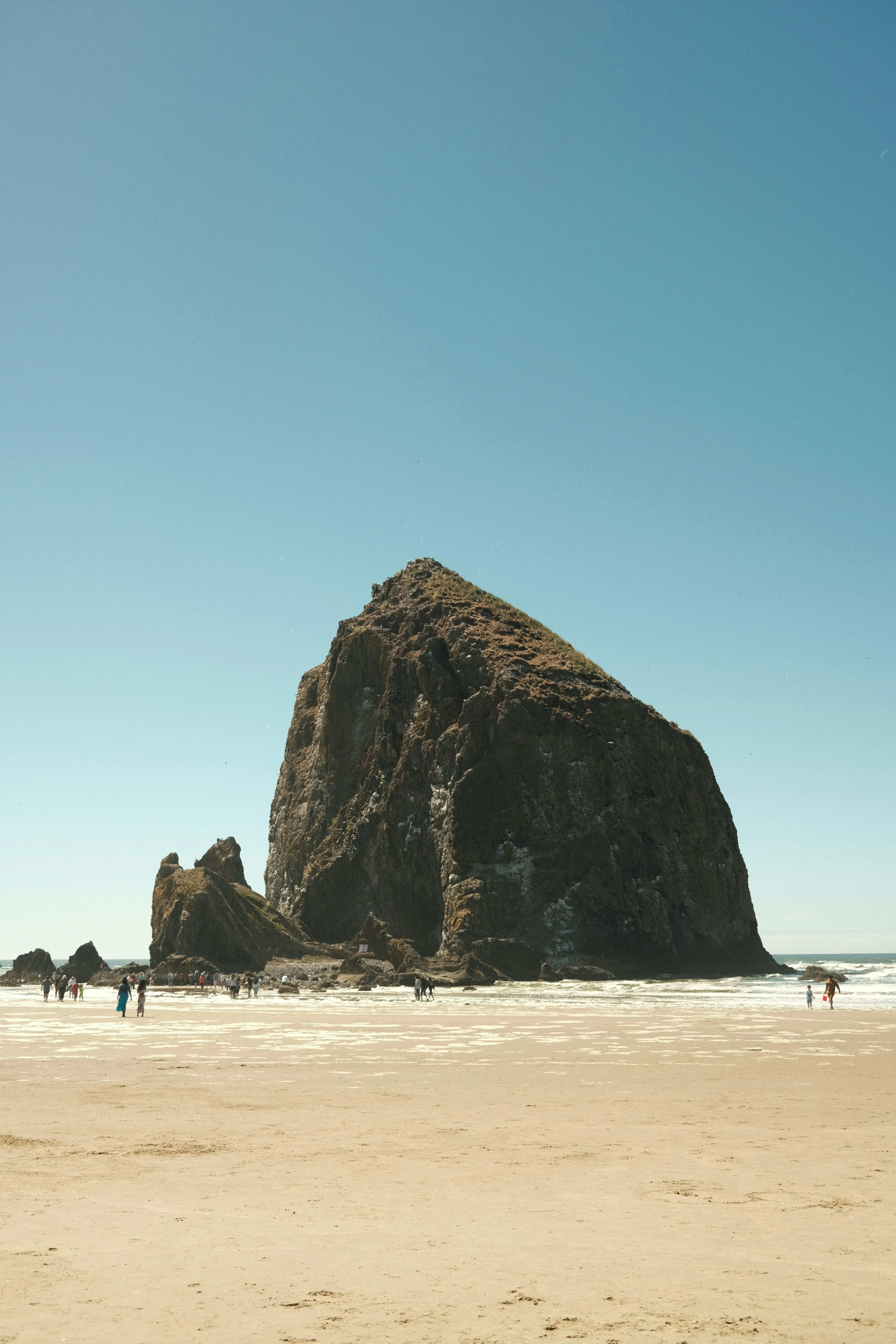 Cannon Beach, Oregon — scenic view for A1CHARTERS group charter