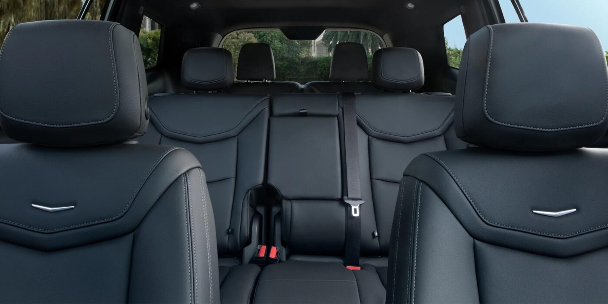 Chevrolet Suburban — image 3