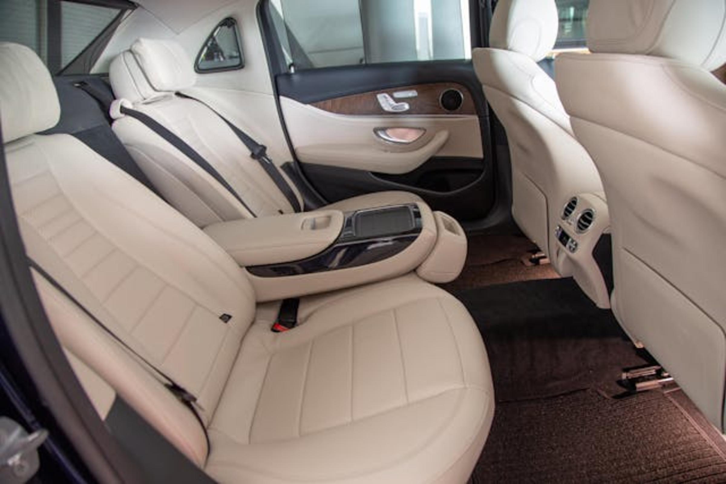 Mercedes-Benz S-Class — image 2
