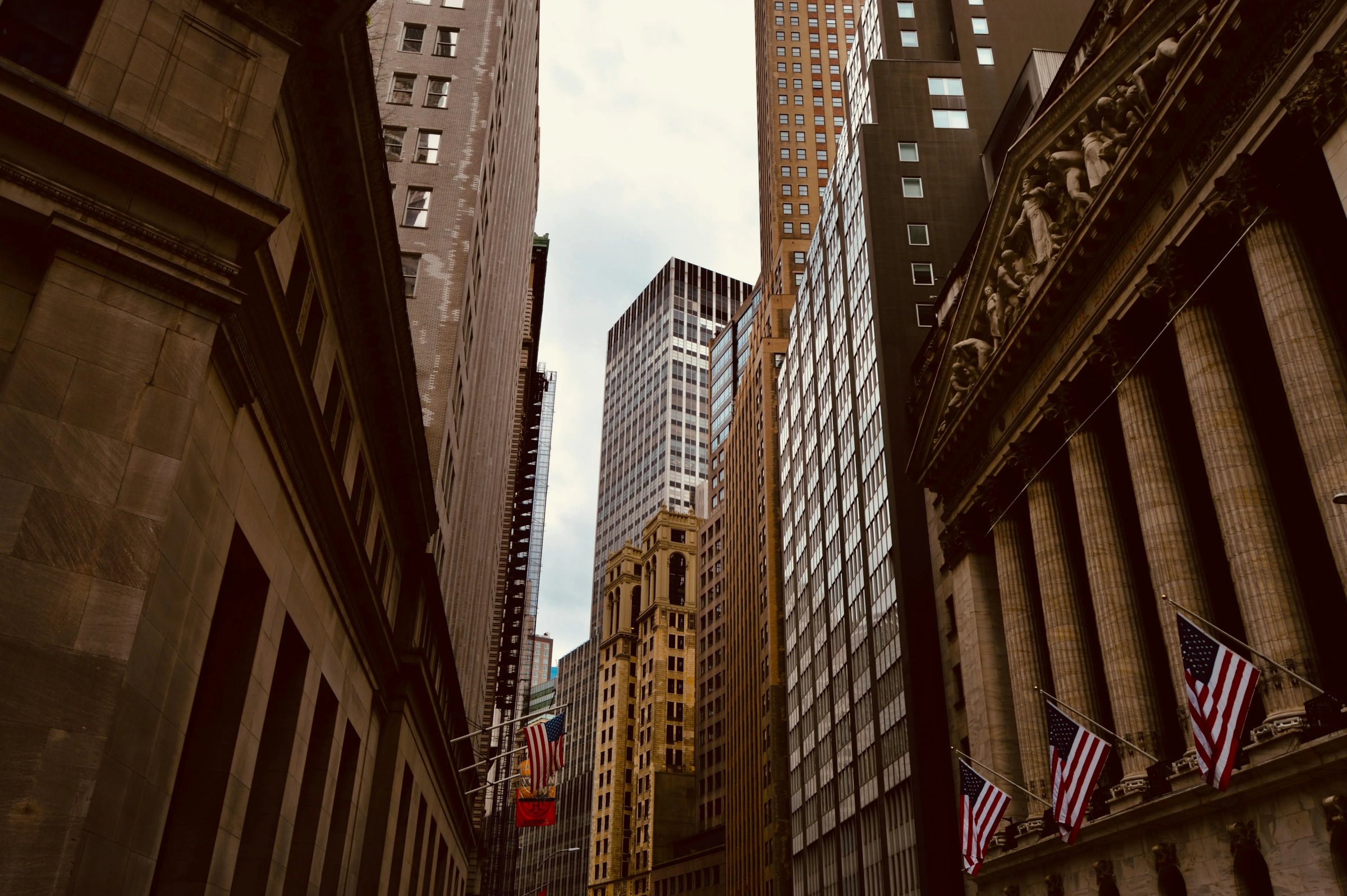 Luxury chauffeur service in Wall Street, New York