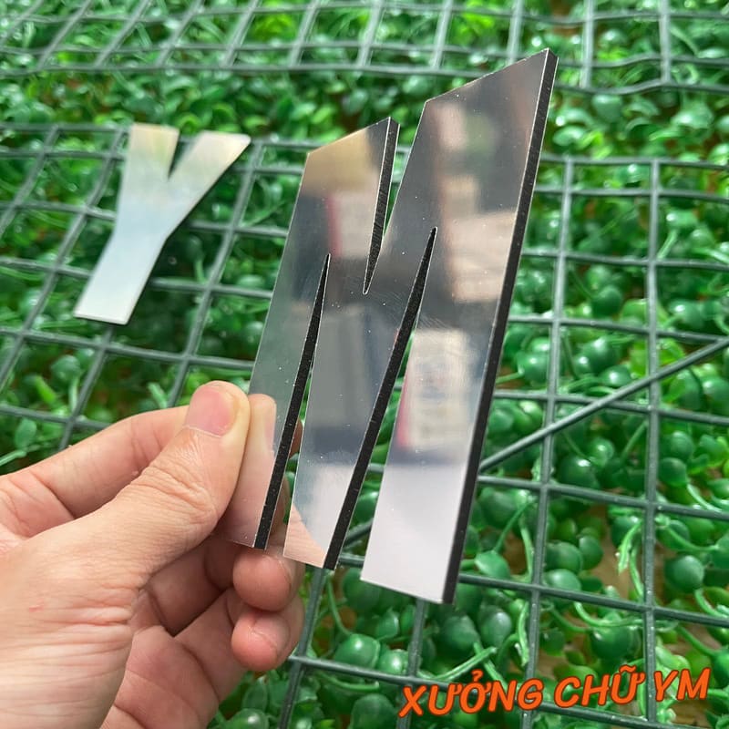Chữ Alu Bạc Gương Cao 10cm Dày 3mm Dán Tường Biển Quảng Cáo
