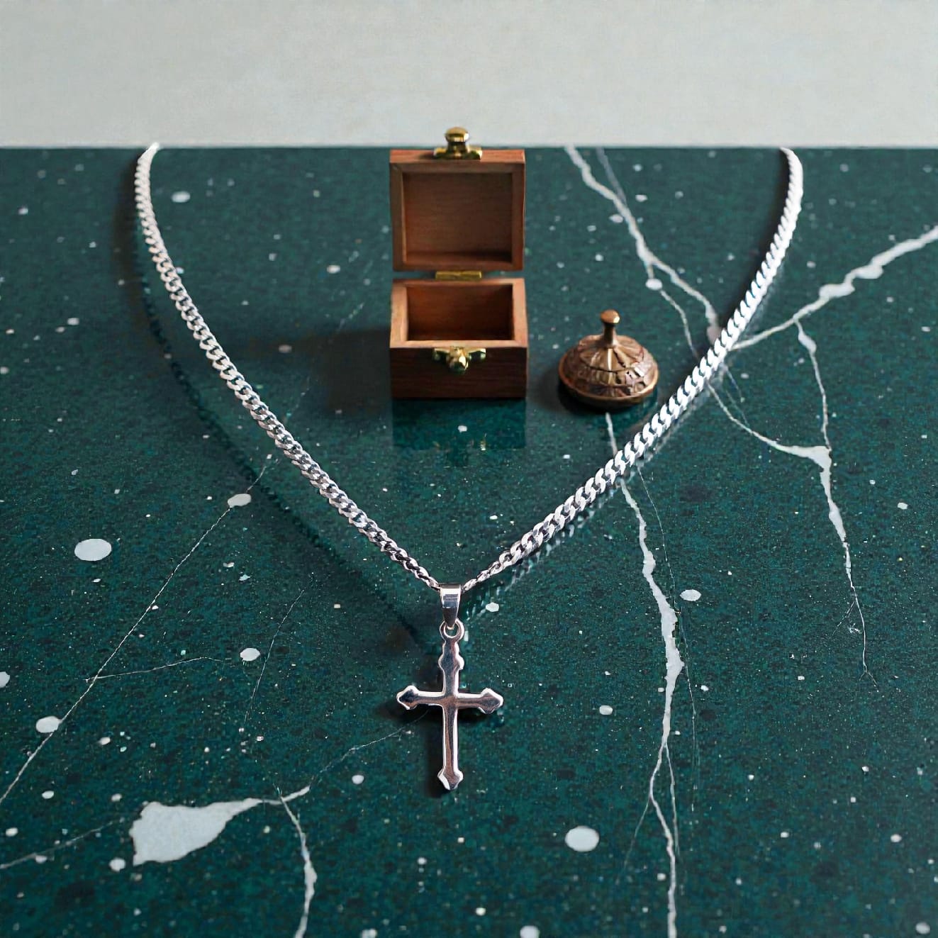 Colgante Cruz Fleury 18x28mm