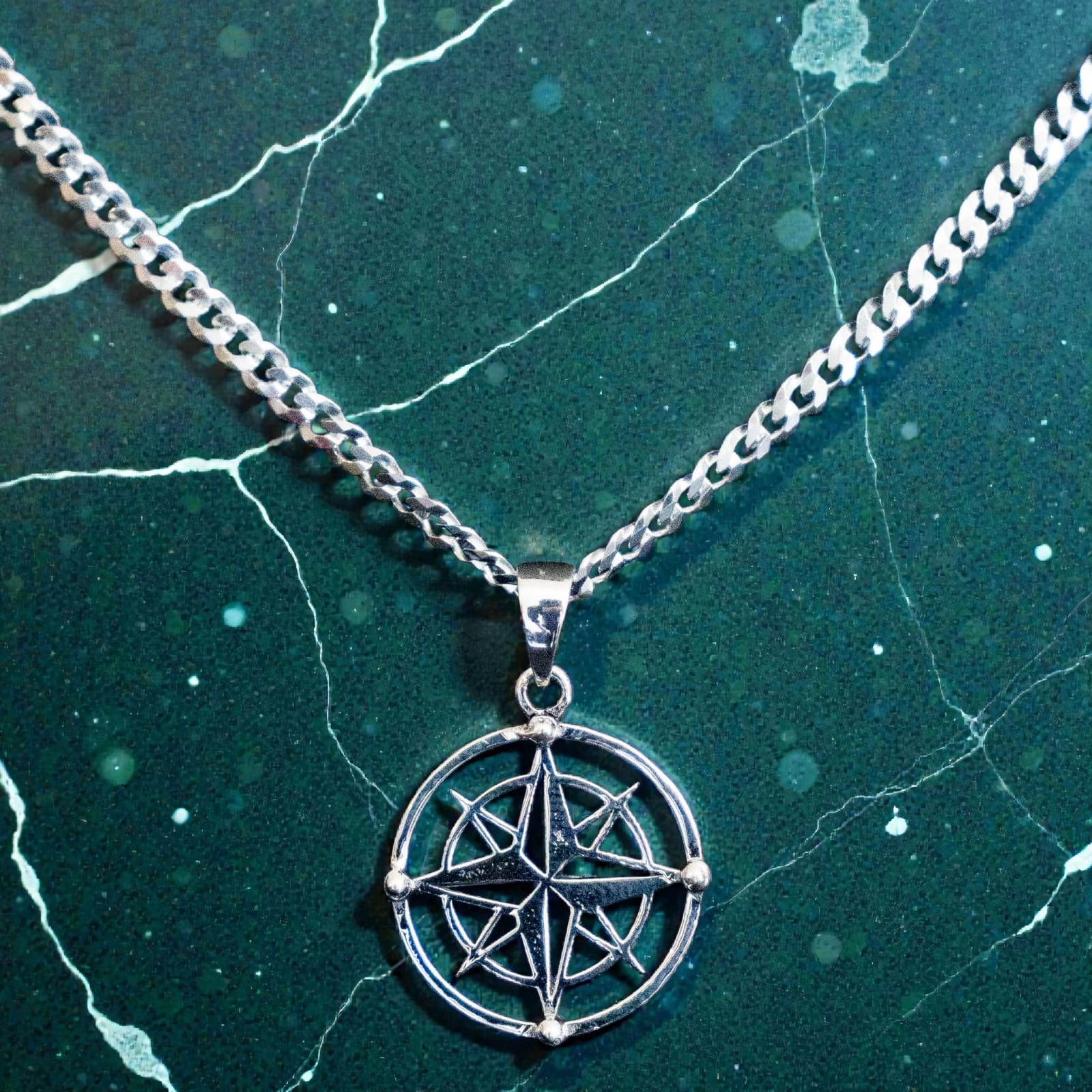 Colgante Estrella Rosa de los Vientos