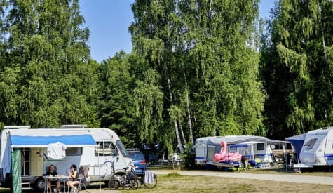 adac camping gutschein ADAC Campingführer Deutschland/Nordeuropa 2025 – GU Online-Shop main image 1