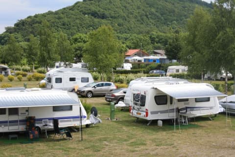 zelt mit großem vorzelt MEREZA 4 Mann 2 Zimmer Wasserdicht Großes Familien Camping Tunnelzelt und Wohnbereich auf Stehhöhe für Camping Outdoor Wandern Festivals Sport & Freizeit Ausführung:iPhone 12 Mini aperol 2er-Set Flugzeug Fußhängematte, Fußstütze,