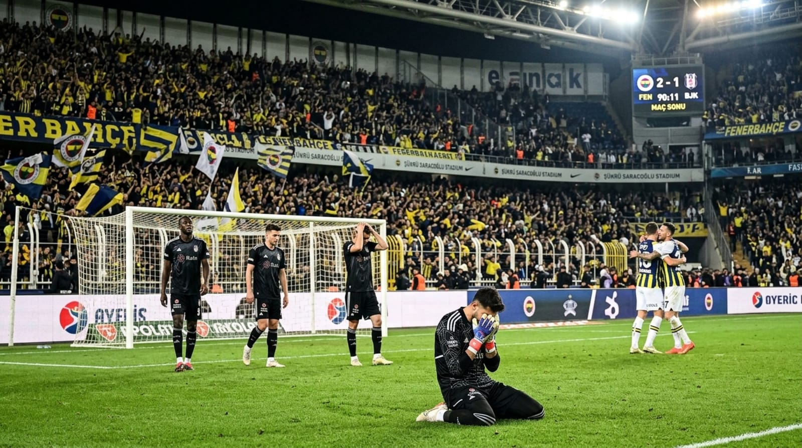 Fener'in Derbi Dramı: 90+11 Penaltı ile Beşiktaş'ı Yıktı! | bahisgurusu.com