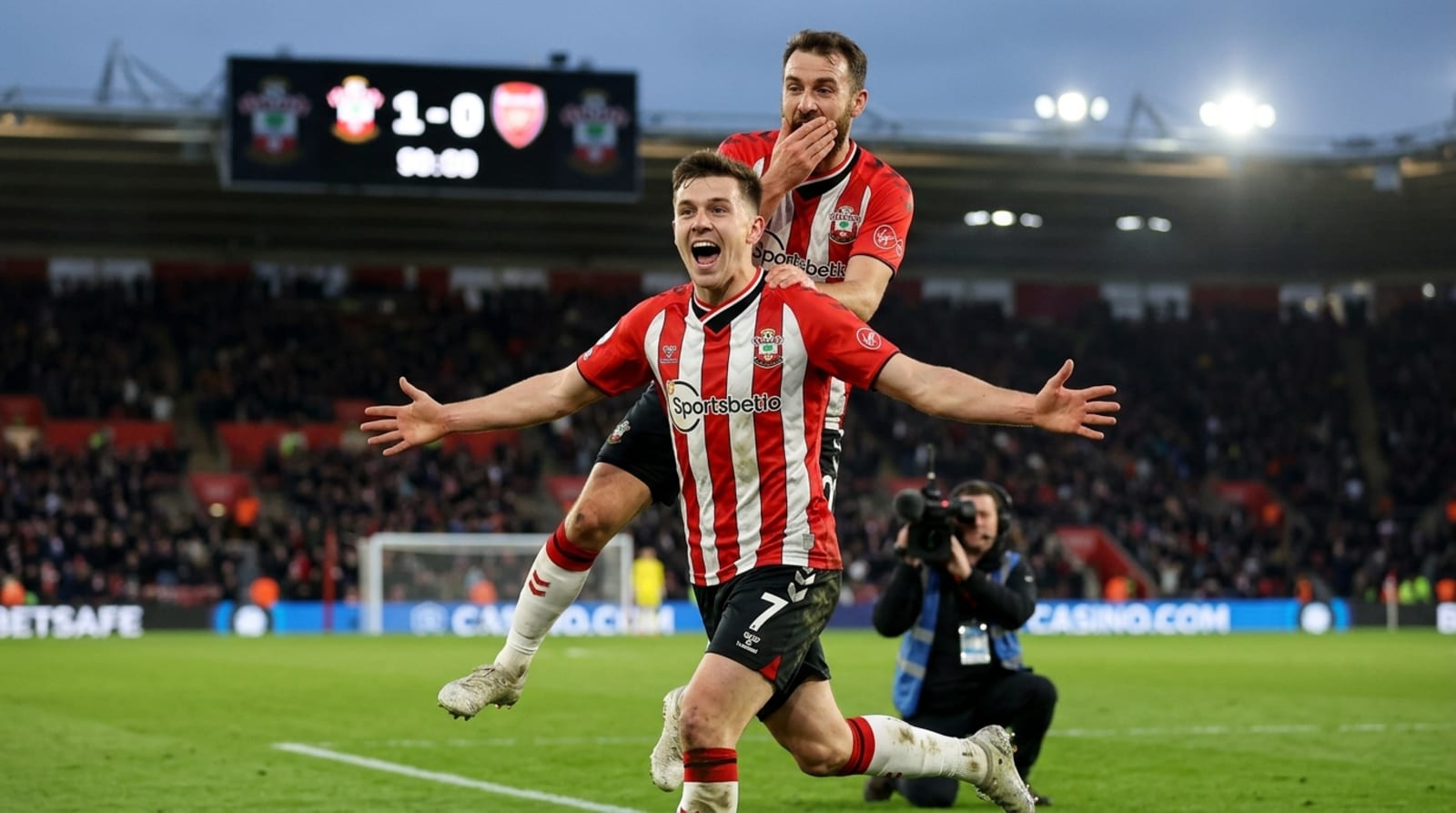 Southampton Arsenal'i Devirdi! FA Cup'ta Dev Şok, Bahisçiler Çıldırdı!