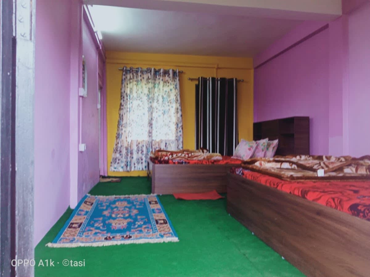Serene Mountain Retreat in Chatakpur in Chatakpur 2