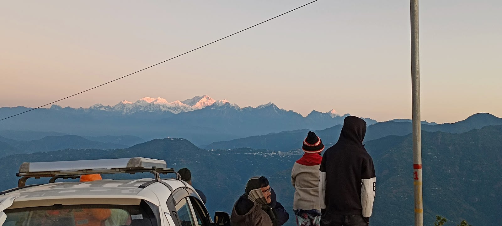 Home with Majestic Mountain Views in Takdah 8