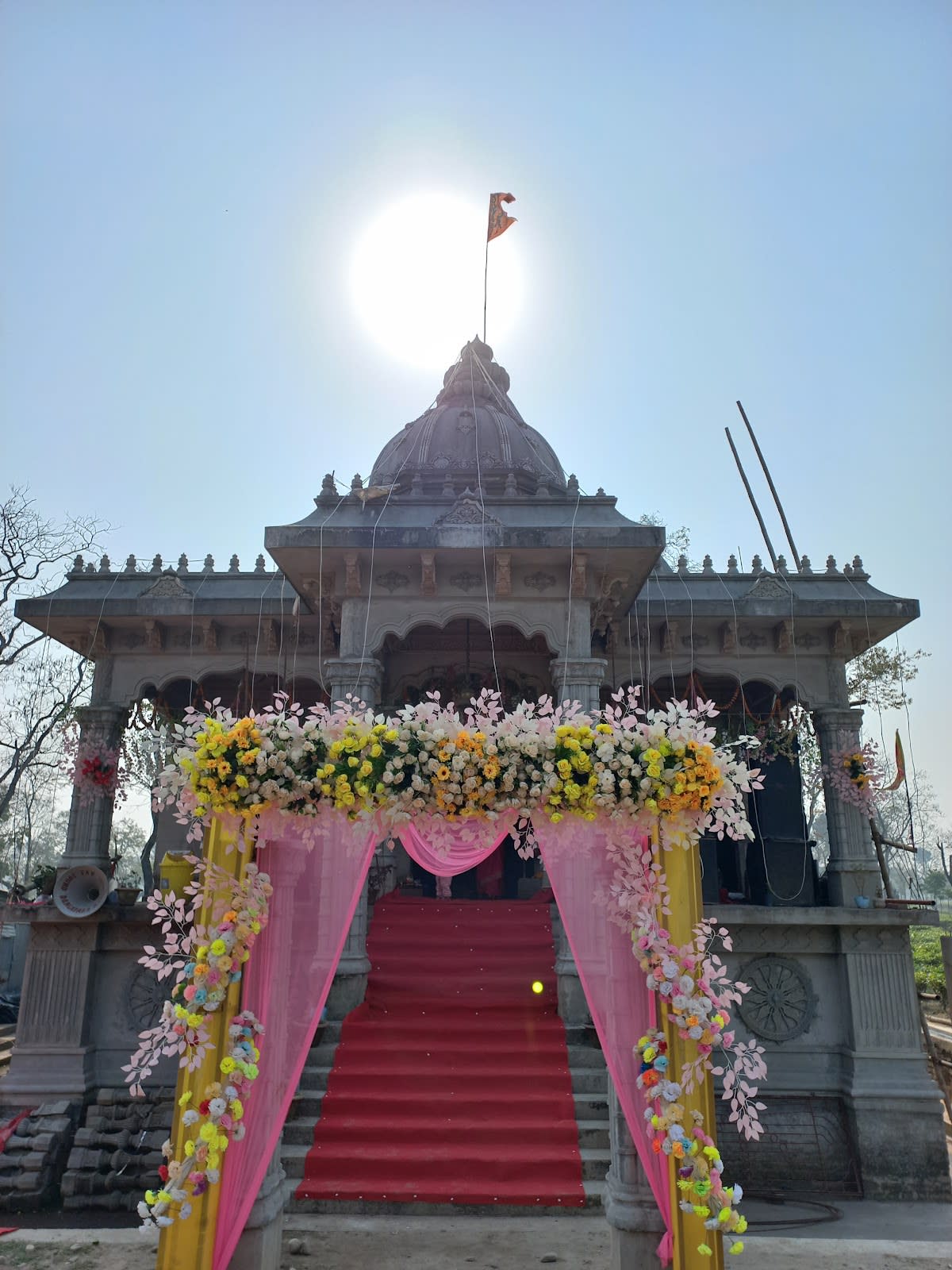 Hillside Haven: Riverfront Bamboo Cottage Getaway - Mylliem photo 3