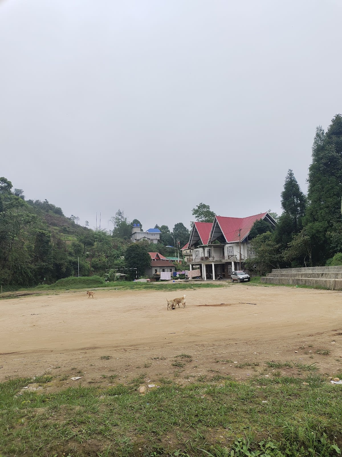 Mountain Views & Cozy Vibes in Takdah 2