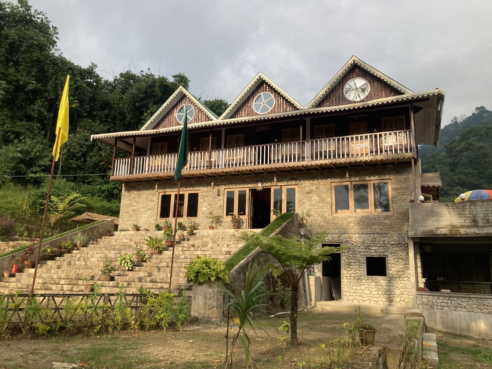 5BR Resort By Riverside In Tea Estate w/ yummeals in Kalej, Bengal 2