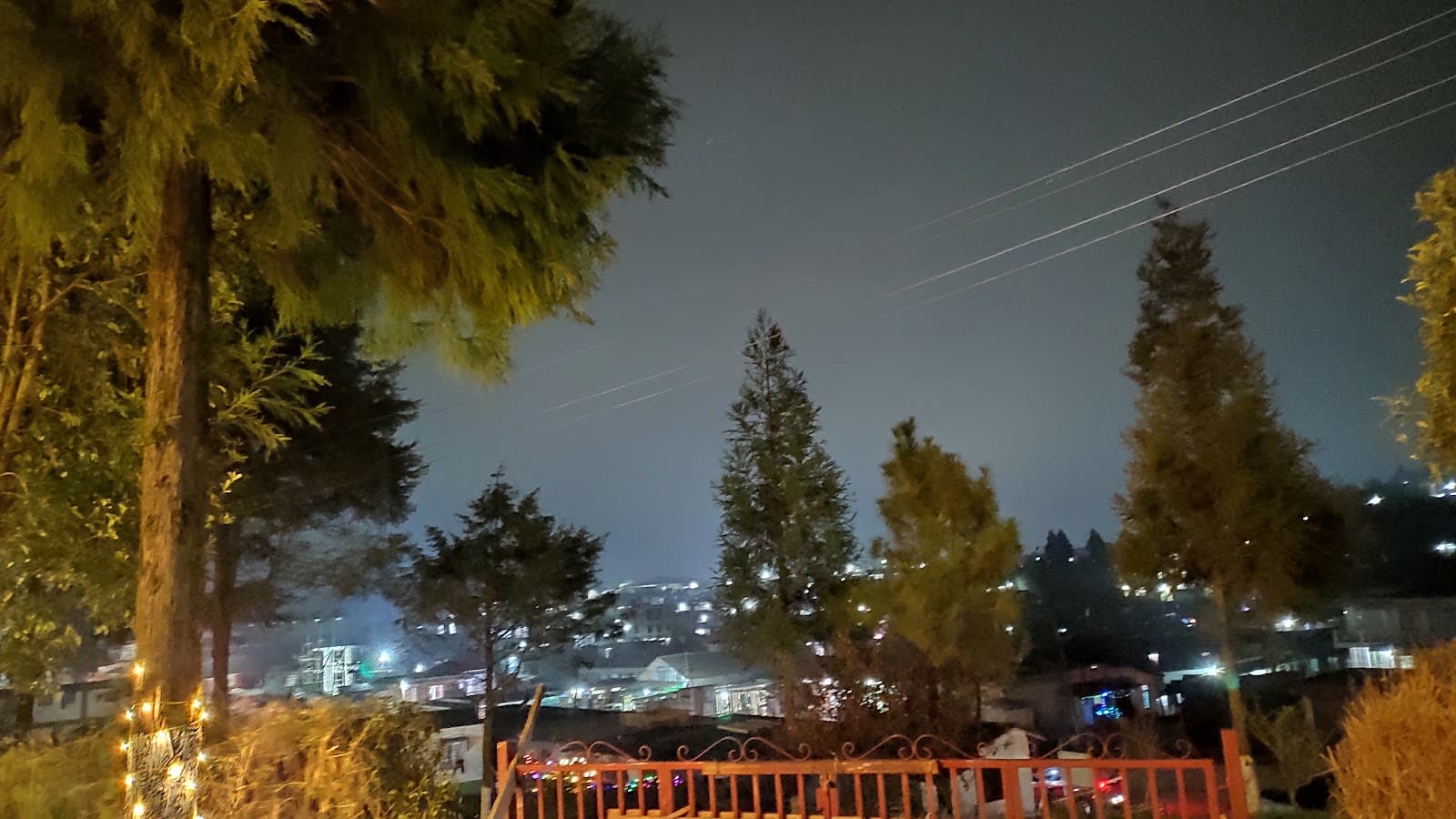 Cozy Cottages with Mountain Views & Welcoming Host in Shillong 8