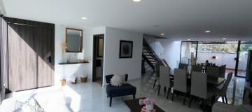 Venta Amplio Departamento Dúplex 3 dormitorios. Sector: Santa Rosa. Tumbaco. CW