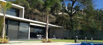 Venta Espectacular Casa 5 dormitorios en Urbanización Pillagua. Sector Santa Ines. Cumbayá. SC
