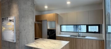 VENTA Suite con parquadero. Piso 8- La Carolina. CW