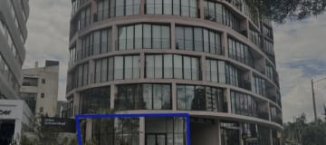 Venta Local Comercial en planta baja. 151m2. Edificio Epiq. Sector: La Carolina. SC