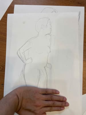 Young man leanrt head drawing