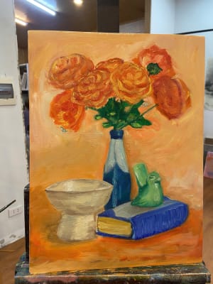 Lady learnt oil painting