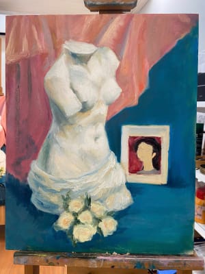 Young girl learnt oil painting