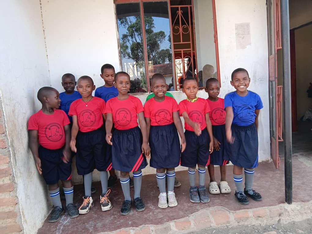 Meet the happy kids that have grown up and started seeing the future.Thanks to the MAF team