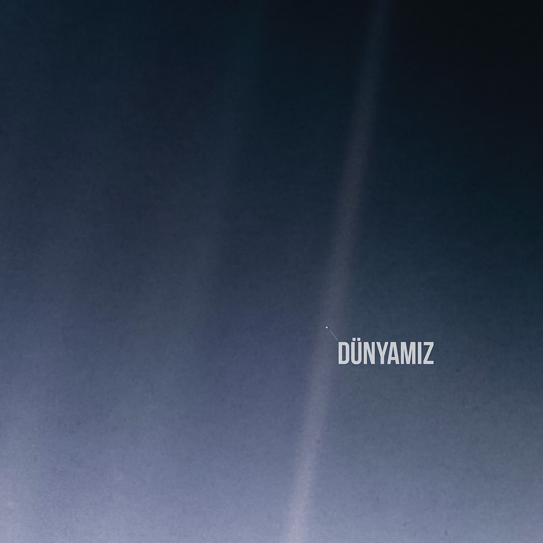 Solğun Mavi Nöqtə