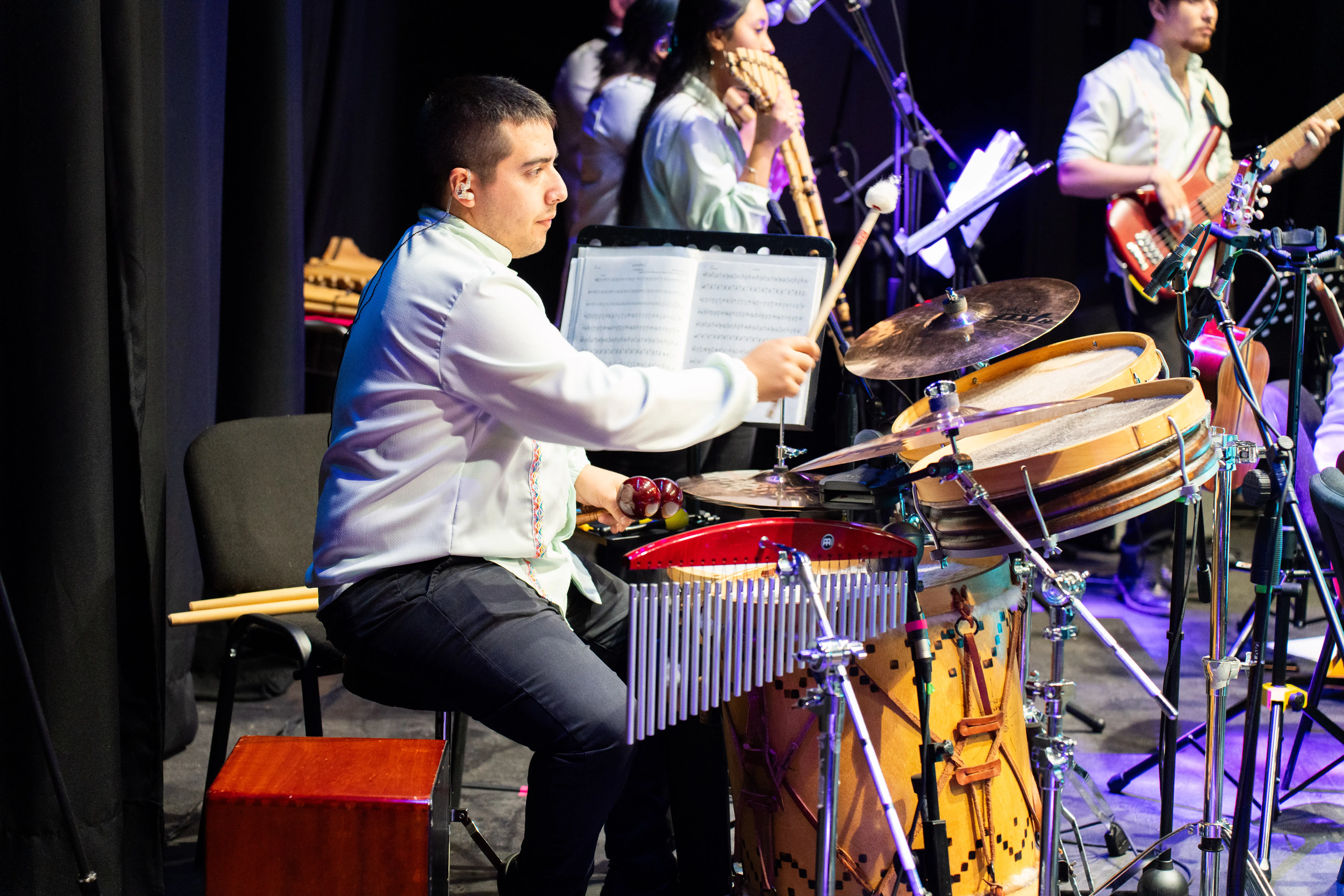 Bernardo Comas percusión latina