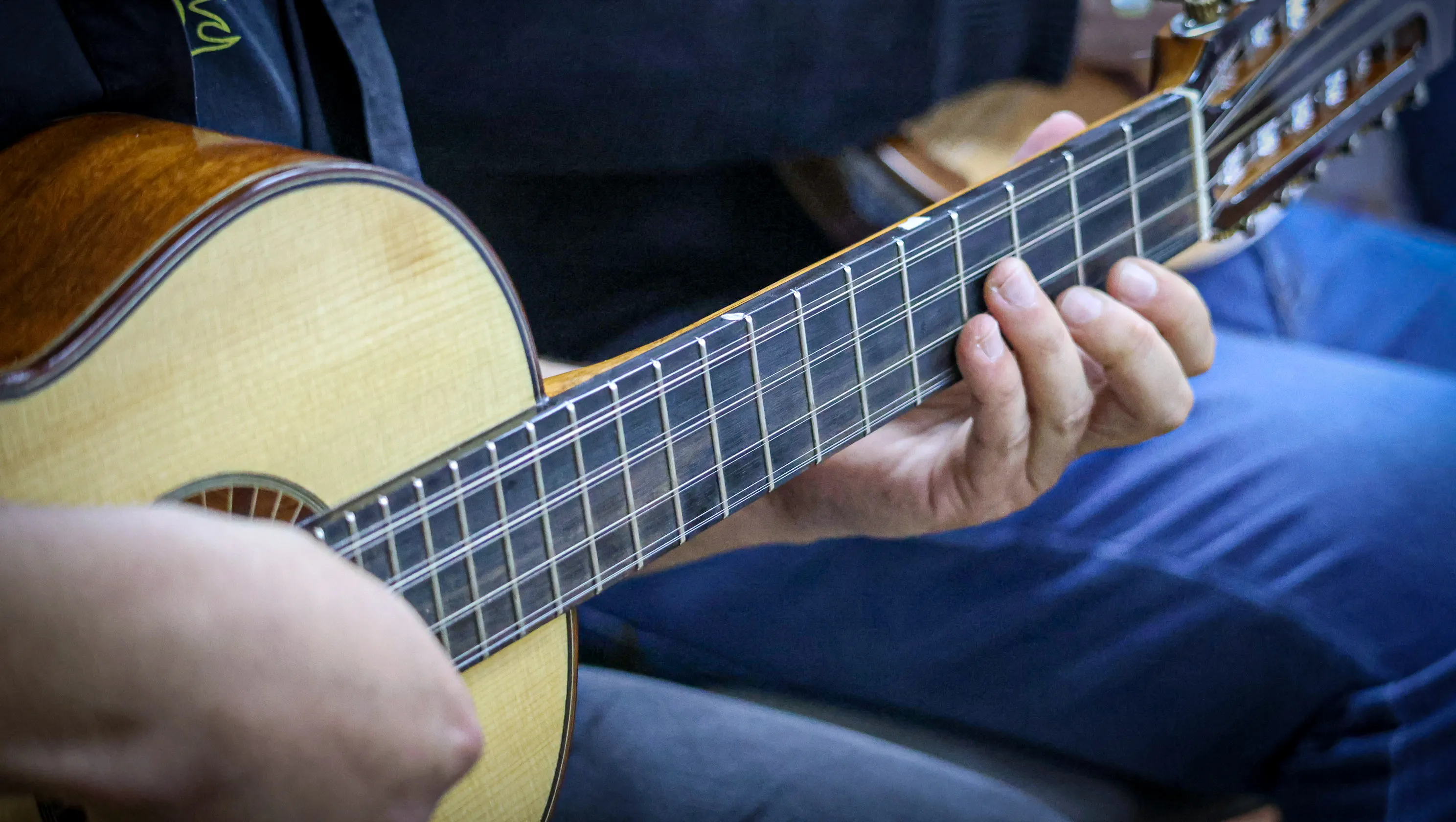 Certificación especialización en guitarra latinoamericana Por Horacio Salinas