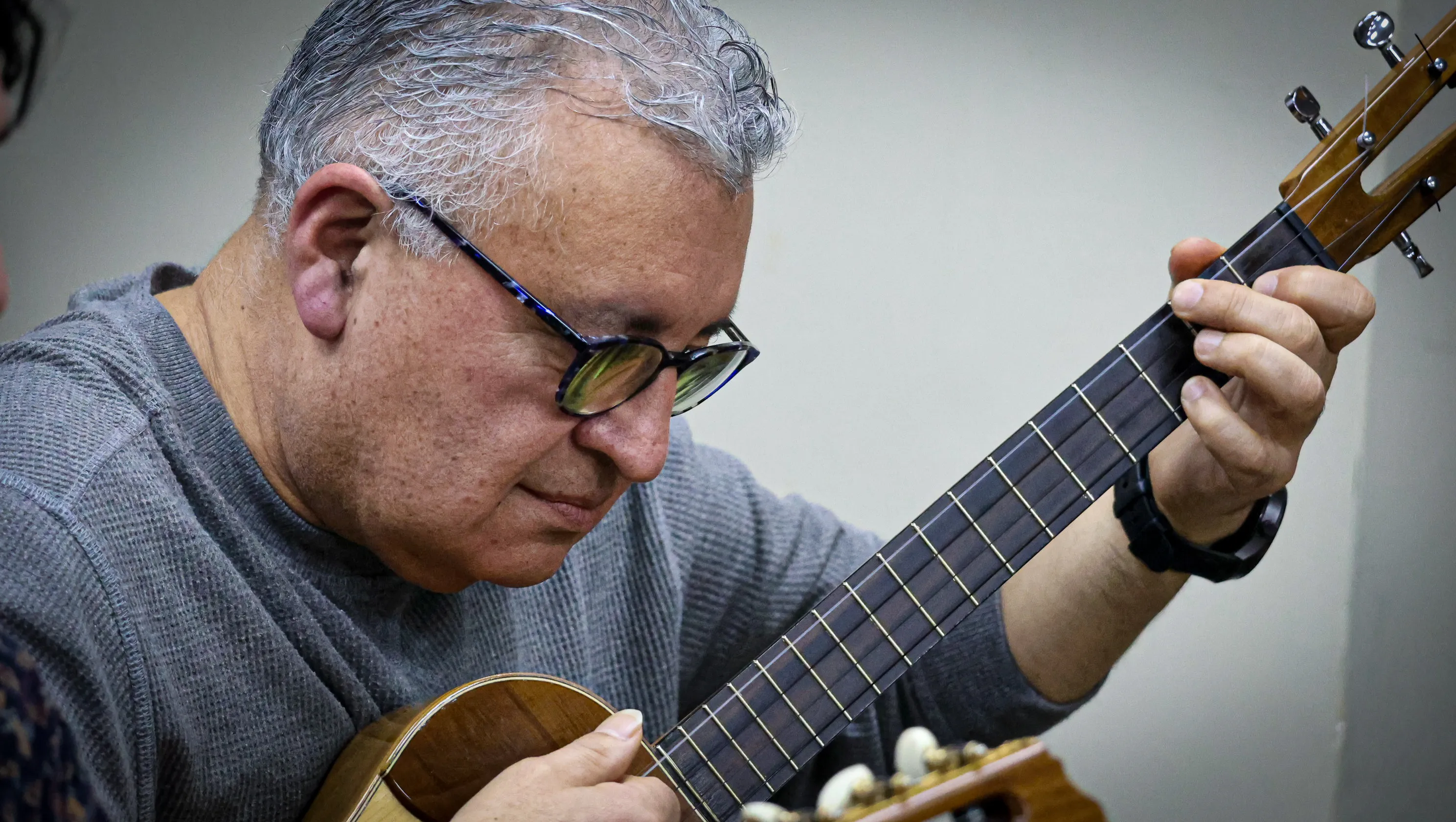 Certificación especialización en guitarra latinoamericana Por Horacio Salinas